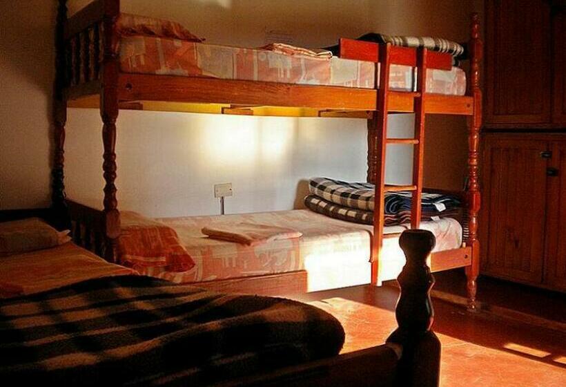 Кровать в Общей Комнате, El Sol Hostel De Humahuaca