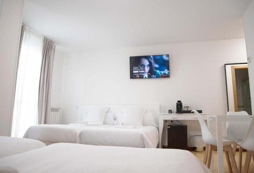 Habitación Cuádruple Estándar, Stellae Luscofusco