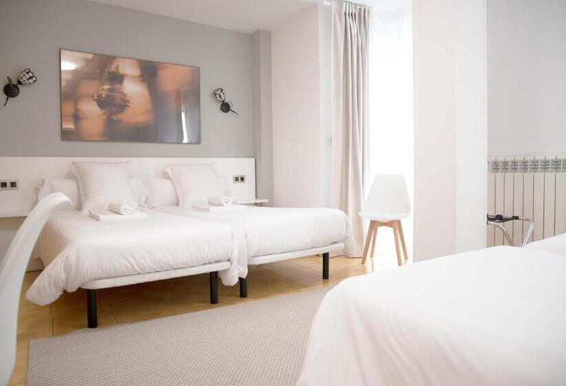 Habitación Cuádruple Estándar, Stellae Luscofusco