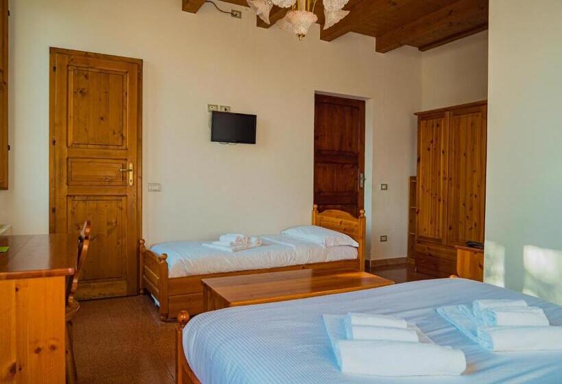Quarto Triplo Estandar, B&b Villa Erika