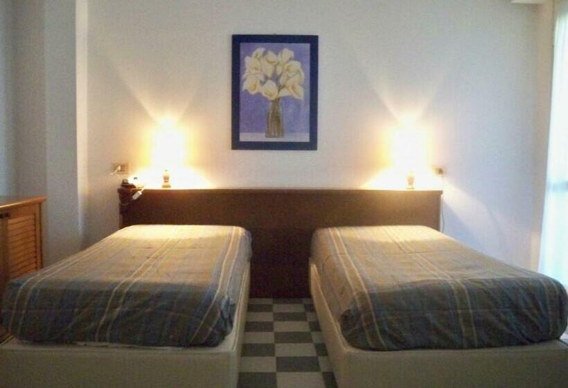 استودیوی استاندارد, Airone Residenza Turistico Alberghiera