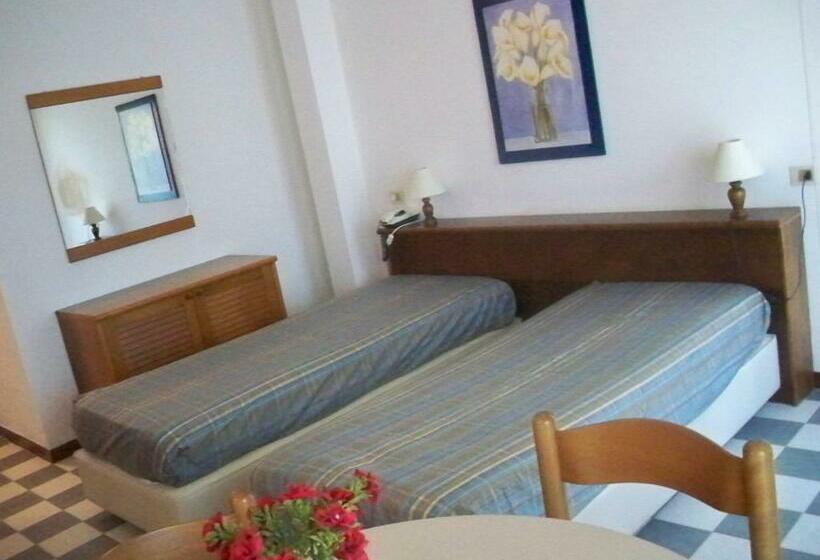 استودیوی استاندارد, Airone Residenza Turistico Alberghiera