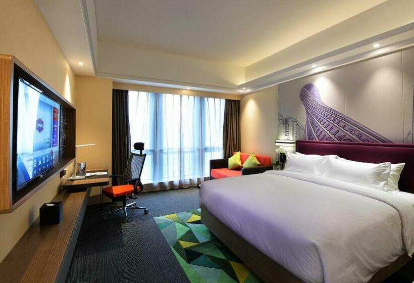 Номер Superior, Hampton By Hilton Guangzhou Zhujiang New Town