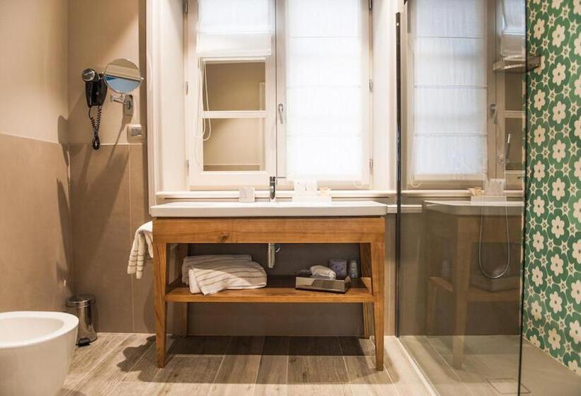 اتاق استاندارد, San Michele