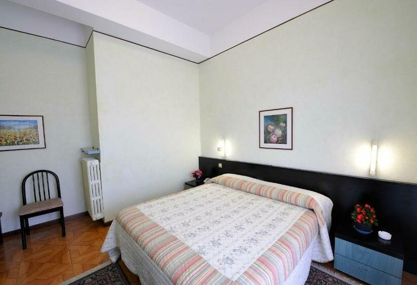 Номер Стандарт Трехместный, Villa Mon Toc