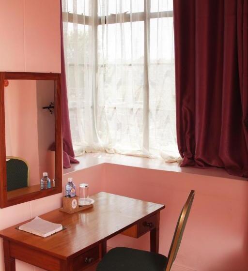 اتاق استاندارد, Jumuia Hotel Kisumu