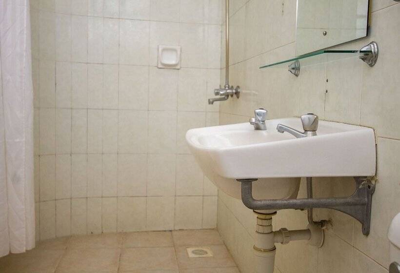اتاق استاندارد, Jumuia Hotel Kisumu