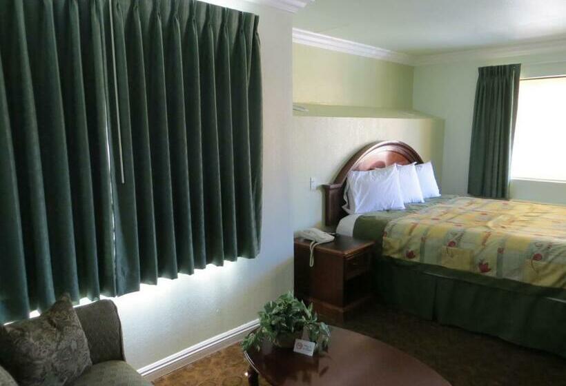 Стандартный Номер Кровать Кинг, Azusa Inn