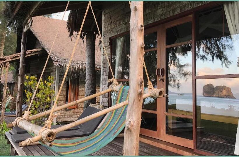 بانگلوی استاندارد, Coco Cottage Resort