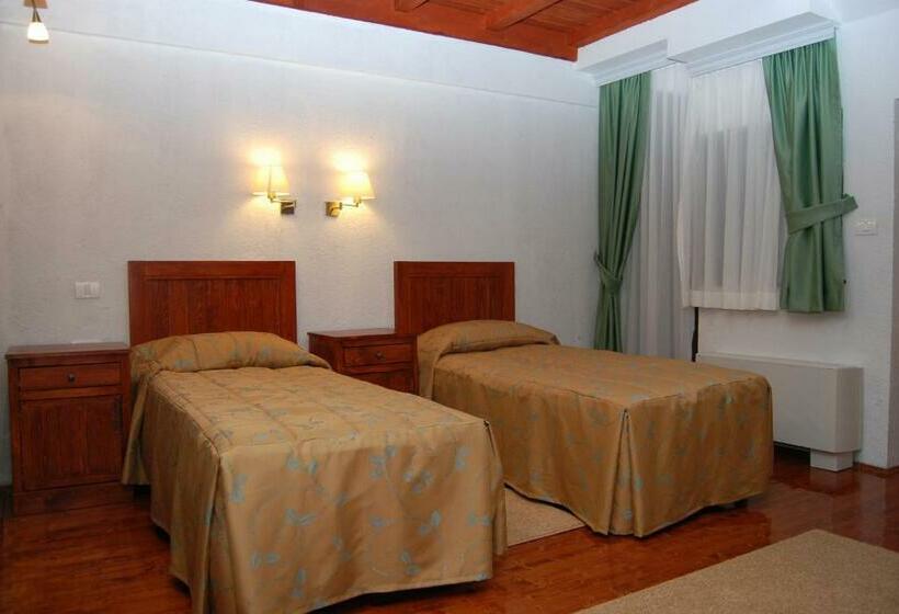 اتاق استاندارد با بالکن, Popova Kula Hotel & Winery