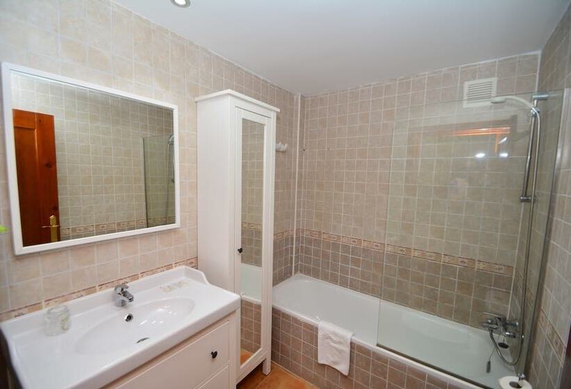 침실 1개 아파트, Y Apartamentos El Camín