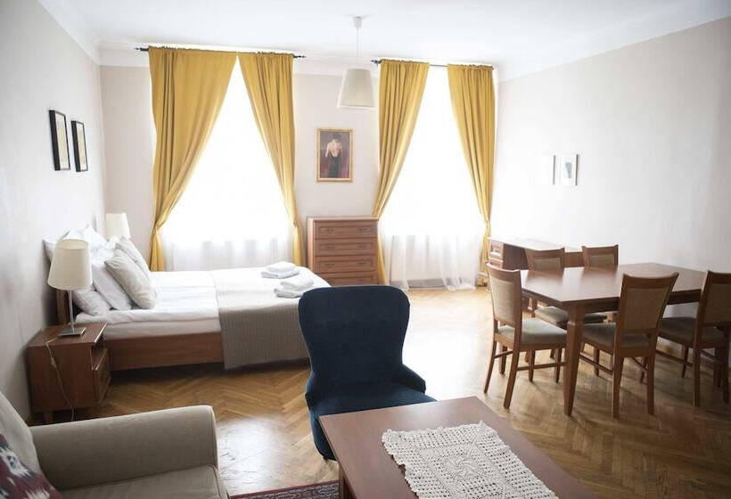 آپارتمان 2 خوابه, Gołębia 8 Residence