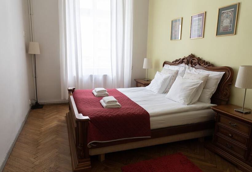 آپارتمان خانوادگی 2 خوابه, Gołębia 8 Residence