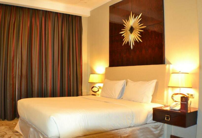 이그제큐티브 룸, Sutanraja Hotel & Convention Centre