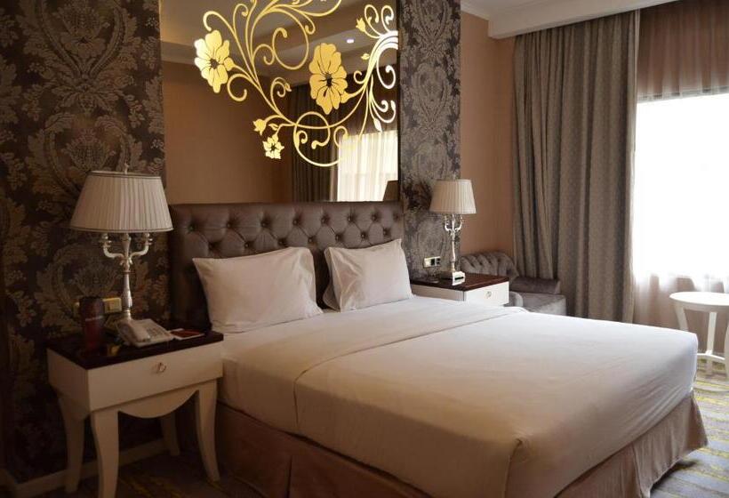 이그제큐티브 룸, Sutanraja Hotel & Convention Centre