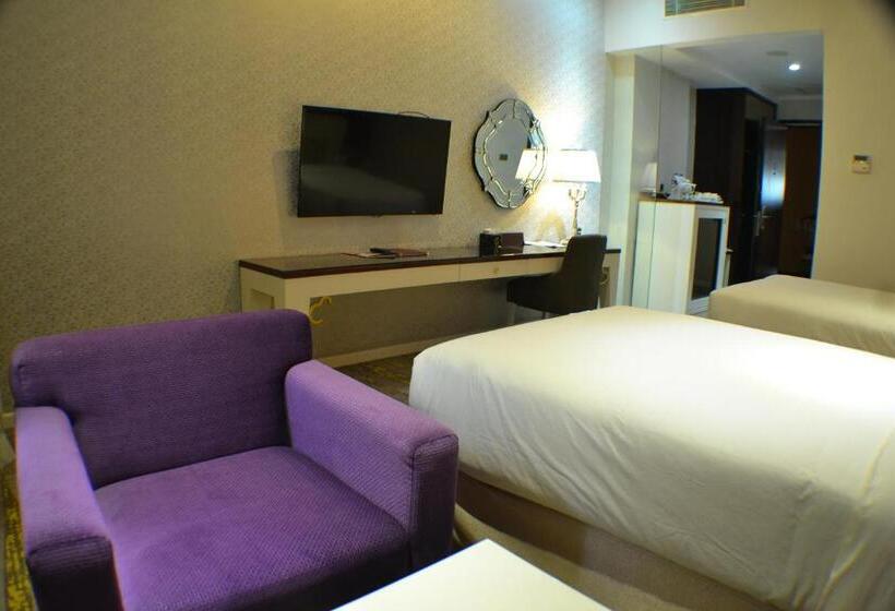 디럭스 룸 가든 전망, Sutanraja Hotel & Convention Centre