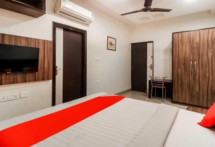 Трехместный Номер Классика, Flagship Hotel Metro View