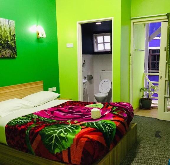 اتاق استاندارد با بالکن, Netasha Holiday Inn And Apartment