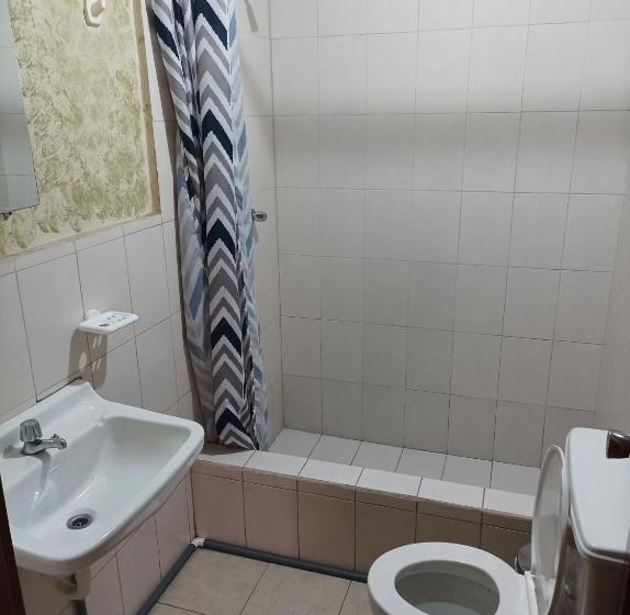 스탠다드 트리플 룸, La Perla Cuencana Hostal