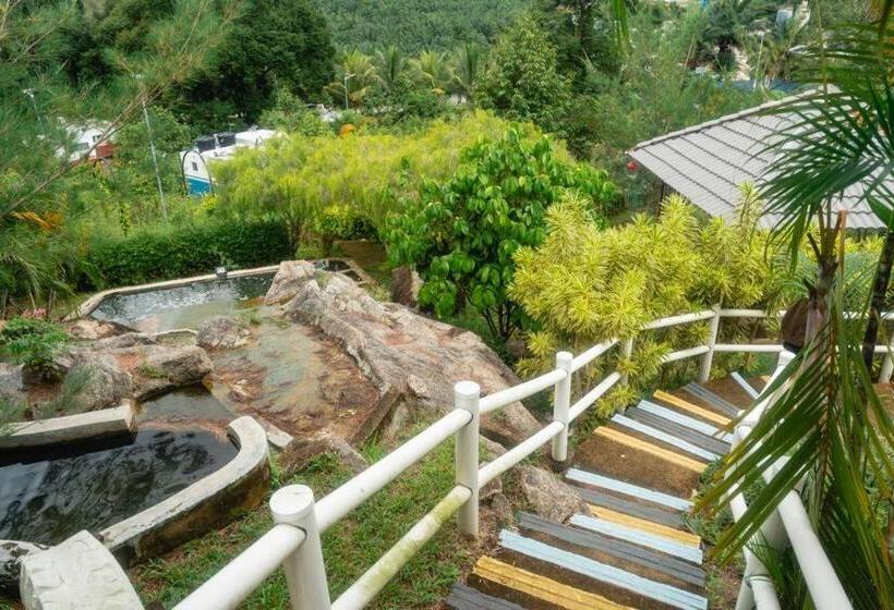 اتاق لوکس با تخت بزرگ, Durian Ecolodge