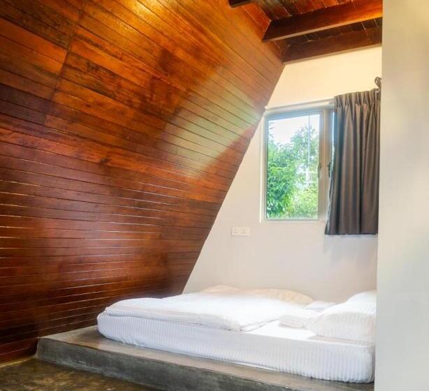 سوییت با چشم‌انداز کوه, Durian Ecolodge
