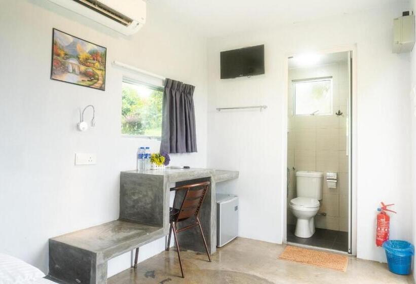 اتاق استاندارد با چشم‌انداز باغ, Durian Ecolodge