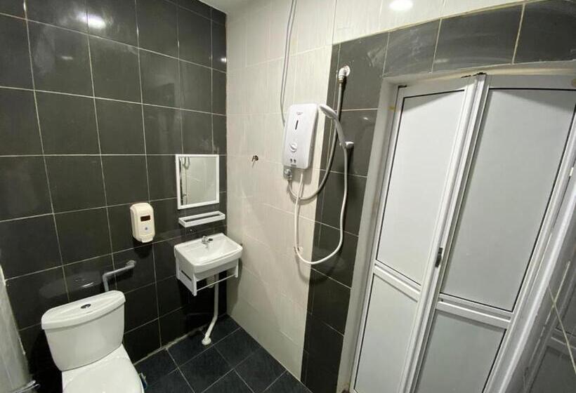 Номер Стандарт с Балконом, The Sky Inn