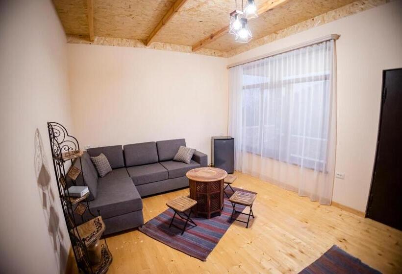 Семейный Номер, Stepsa Guest House