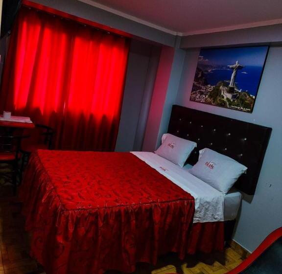 اتاق استاندارد یک نفره, Hostal Paris