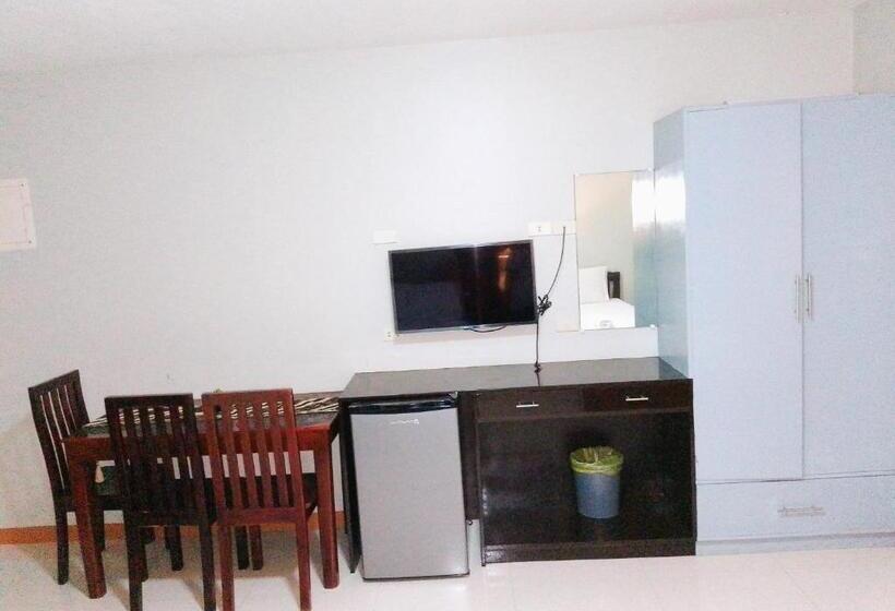 Семейный Номер, Felli`s Guest House