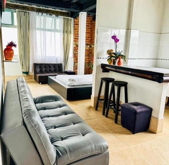 패밀리 룸, Villa Tikuna