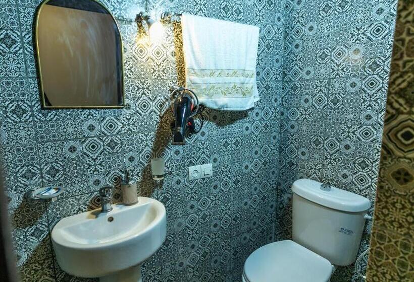 Economy Triple Room, Riad Fes Lile
