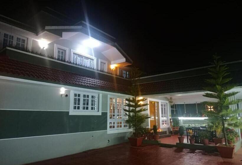 4间卧室的房子, Nivi Home Stay
