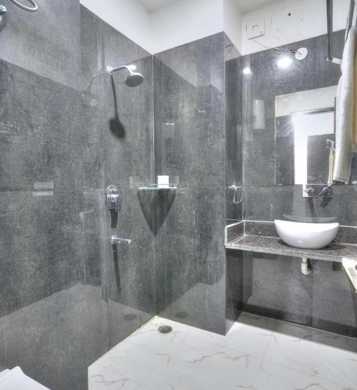 带阳台的豪华间, The Noble Suites, Near Spectrum Mall