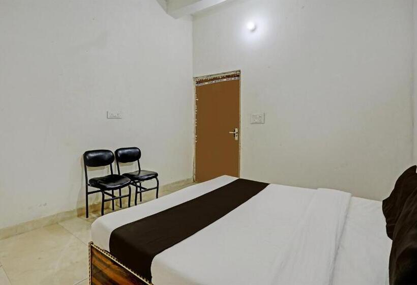 Трехместный Номер Классика, Oyo Hotel Grand View