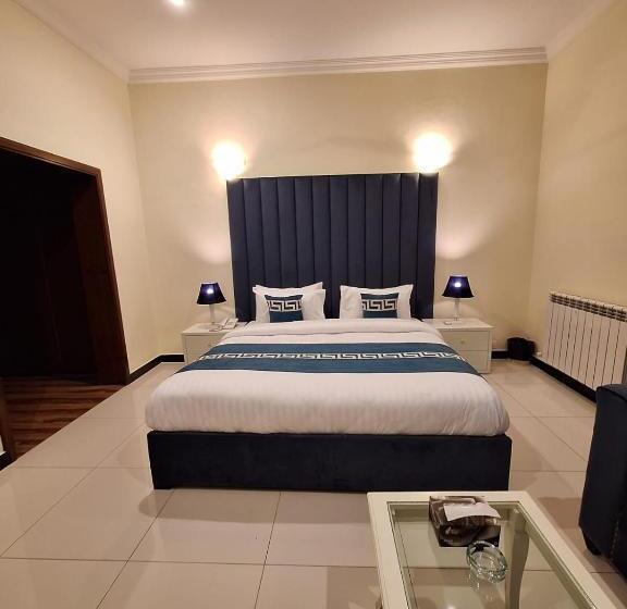 اتاق لوکس خانوادگی, Hk Residency Managed By Hospitality Koncepts