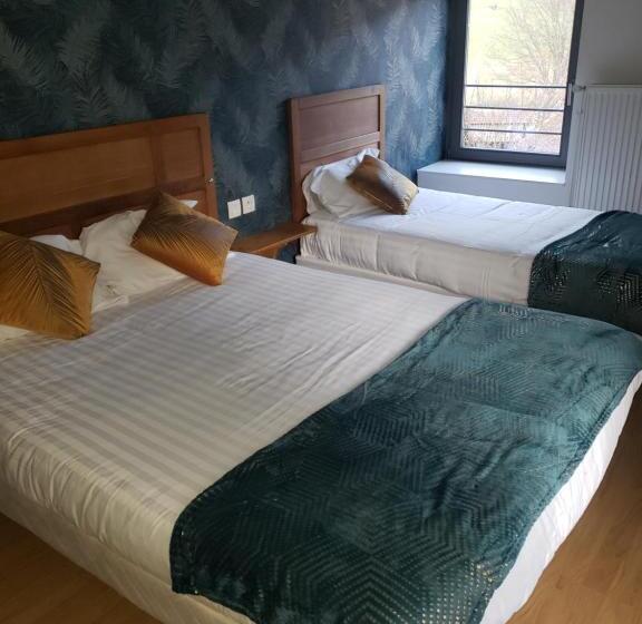 Номер Стандарт Трехместный, Restaurant Hôtel Du Vercors