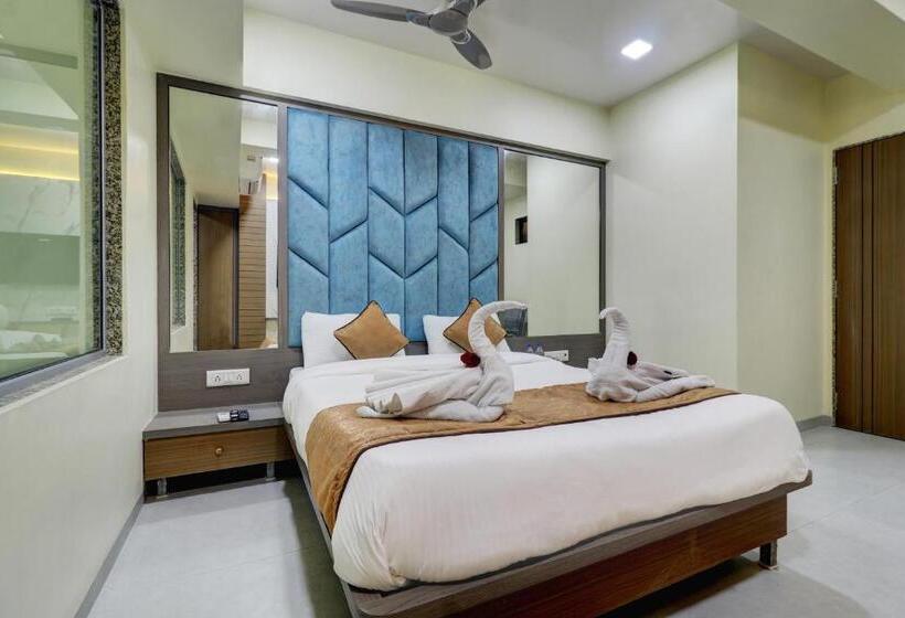 Люкс, Shree Residency Lodging & Boarding