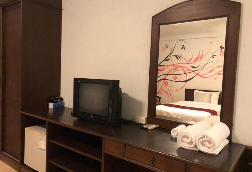 اتاق سوپریور با چشم‌انداز دریا, Naka Guest House