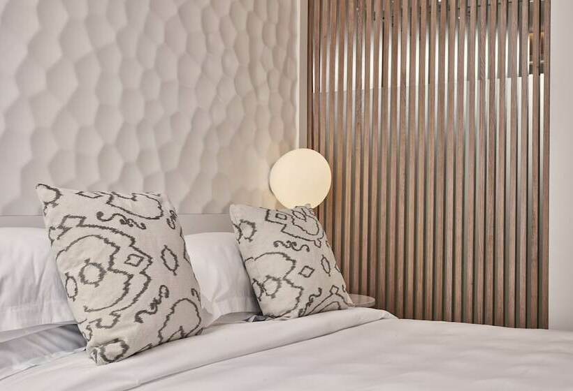 اتاق لوکس با چشم‌انداز دریا, Myconian Kyma, A Member of Design Hotels