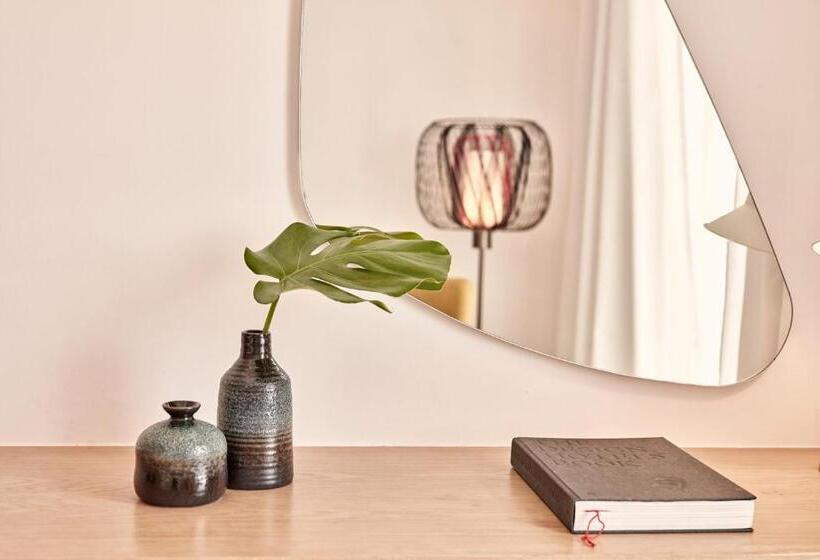 اتاق لوکس با چشم‌انداز دریا, Myconian Kyma, A Member of Design Hotels