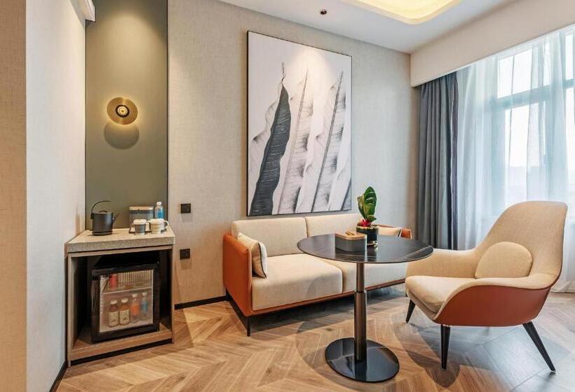 Люкс Повышенной Комфортности, Atour S Hotel Xiamen Cross Strait Financial Center