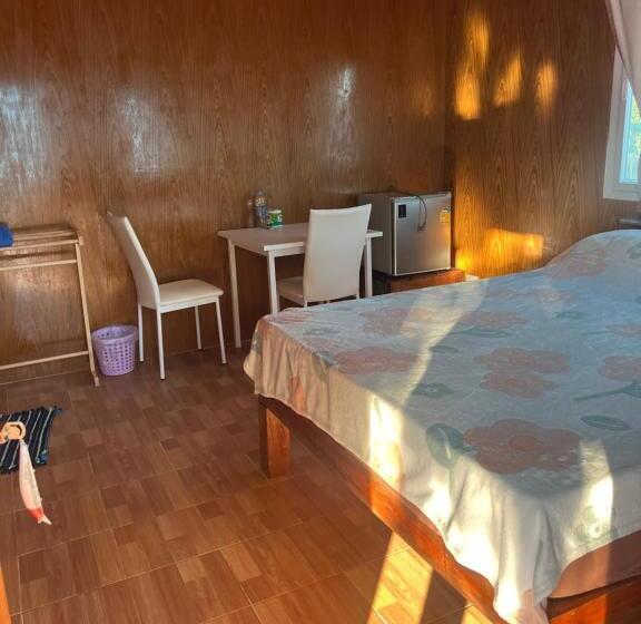 Quarto Estandar, Baanlungmong