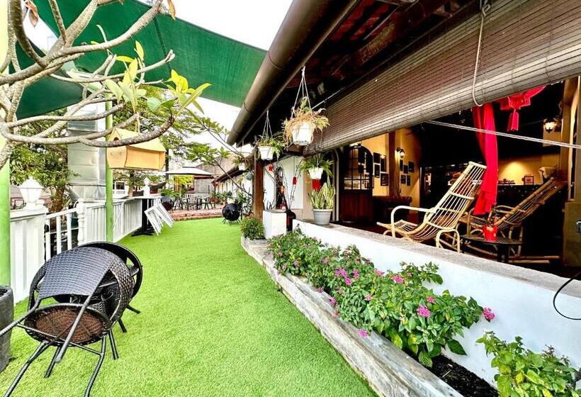 اتاق خانوادگی, Le Meilleur Boutique Hotel@around Gurney