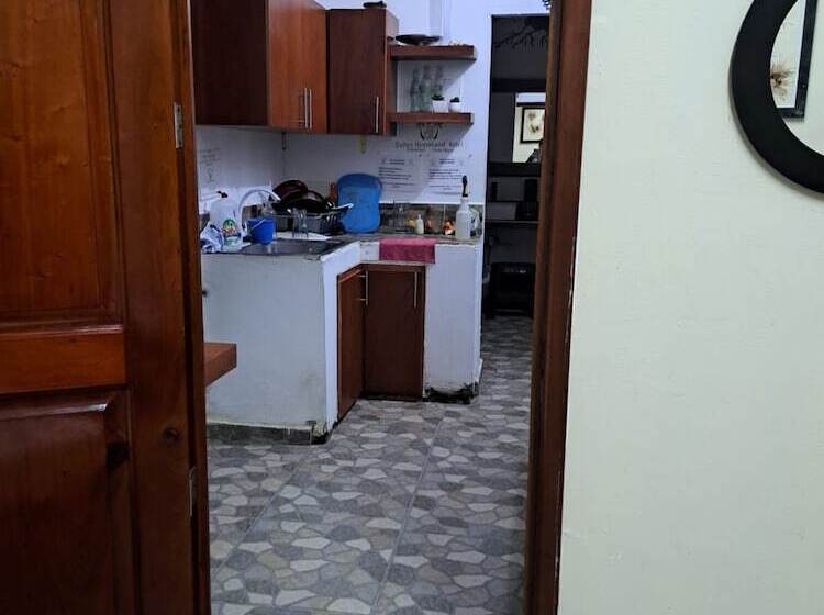 Семейный Номер, Hidden Jems Mahahual Hostel