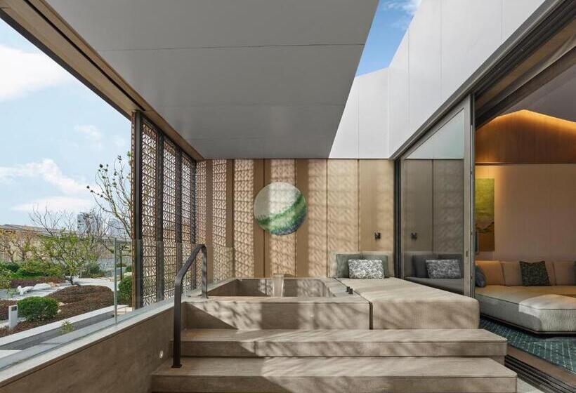 سوییت با چشم‌انداز باغ, Banyan Tree Suzhou Shishan