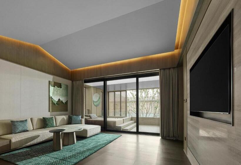 سوییت با چشم‌انداز کوه, Banyan Tree Suzhou Shishan