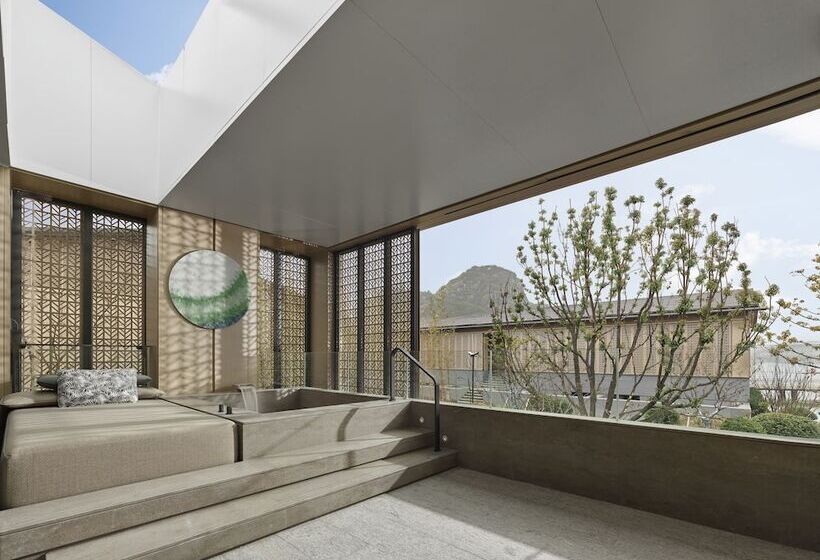 سوییت با چشم‌انداز کوه, Banyan Tree Suzhou Shishan