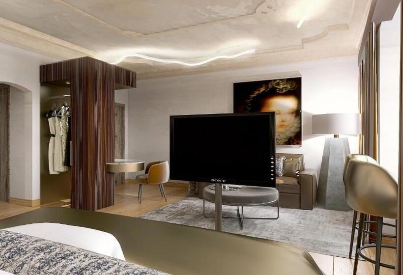 سوییت, Maxim Suites By Elias Holl