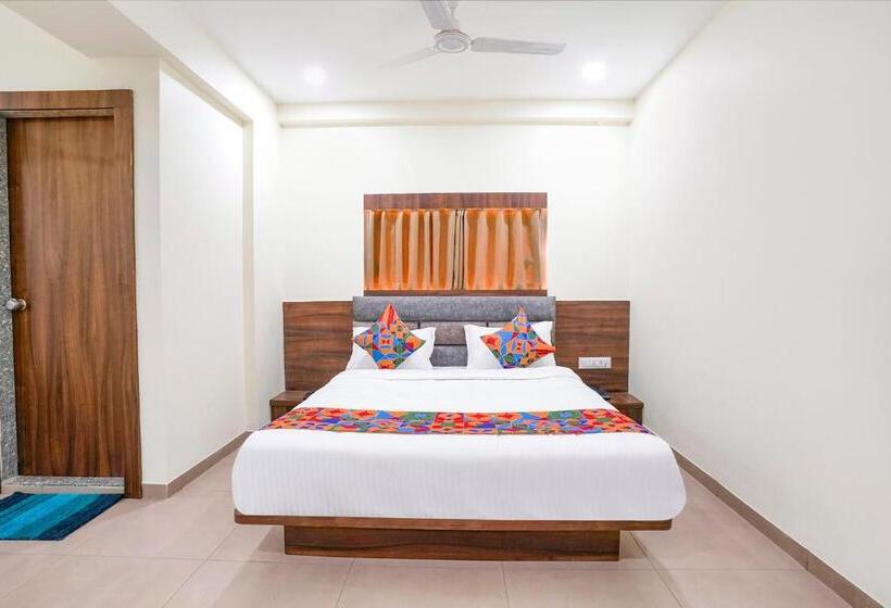 اتاق لوکس, Fabhotel Hill Park I